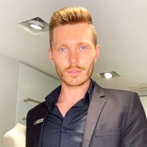 Meet your Posher, Stephen